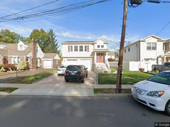 Zillow property image for 9 15th Ave, Elmwood Park, NJ 07407