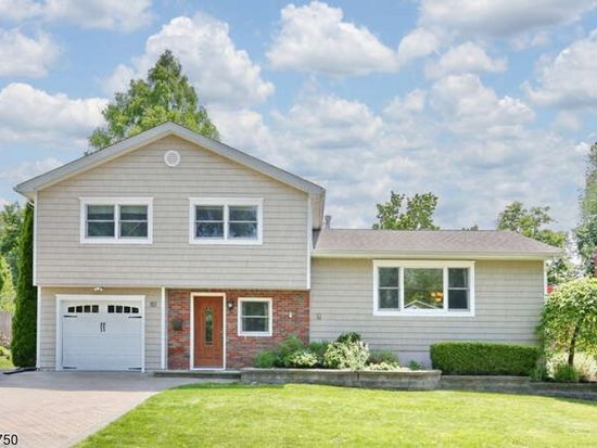 Zillow property image for 83 Grist Mill Rd, Wanaque, NJ 07465