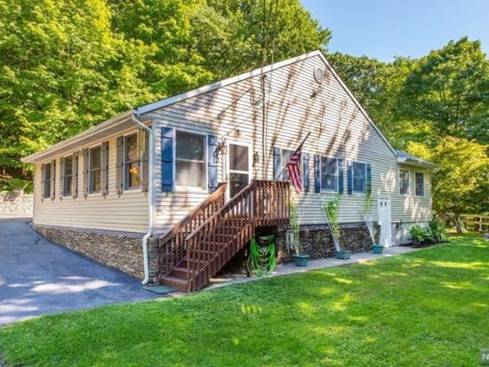 Zillow property image for 292 Glenwild Ave, Bloomingdale, NJ 07403
